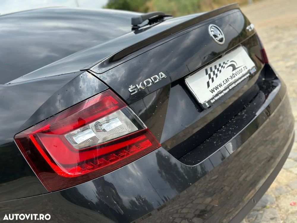 Skoda Octavia 2.0 TDI ELEGANCE DSG - 12