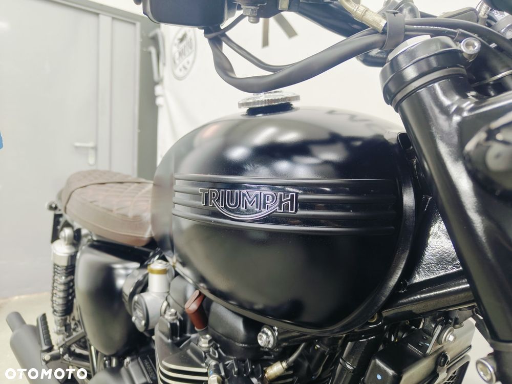 Triumph Bonneville - 7