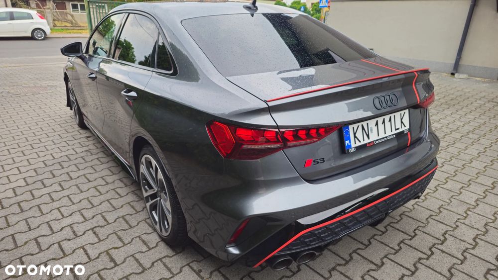 Audi S3 Limousine - 4