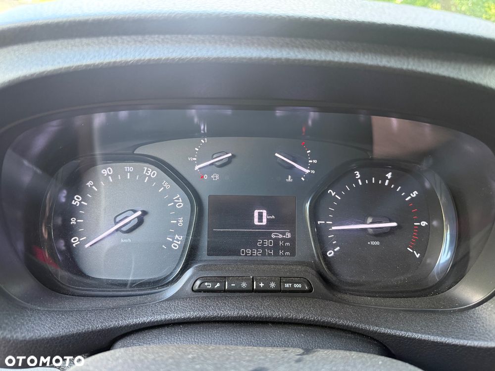 Peugeot Expert - 12