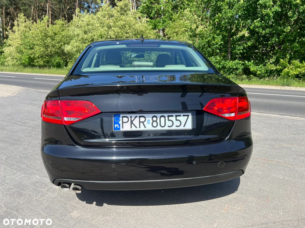 Audi A4 Limousine - 7