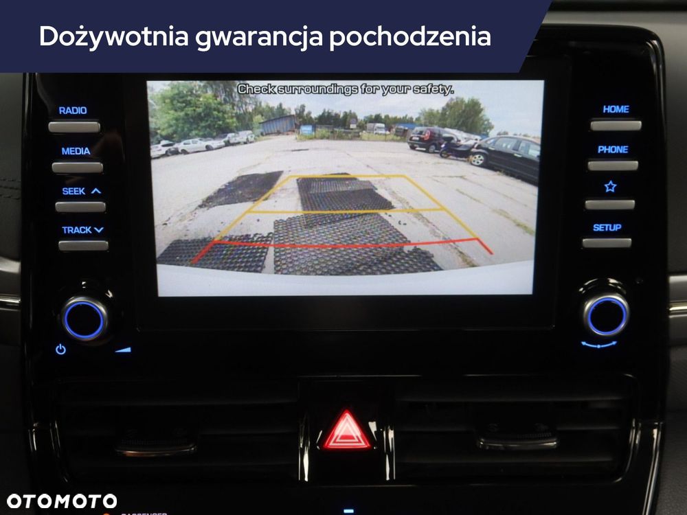 Hyundai IONIQ - 21