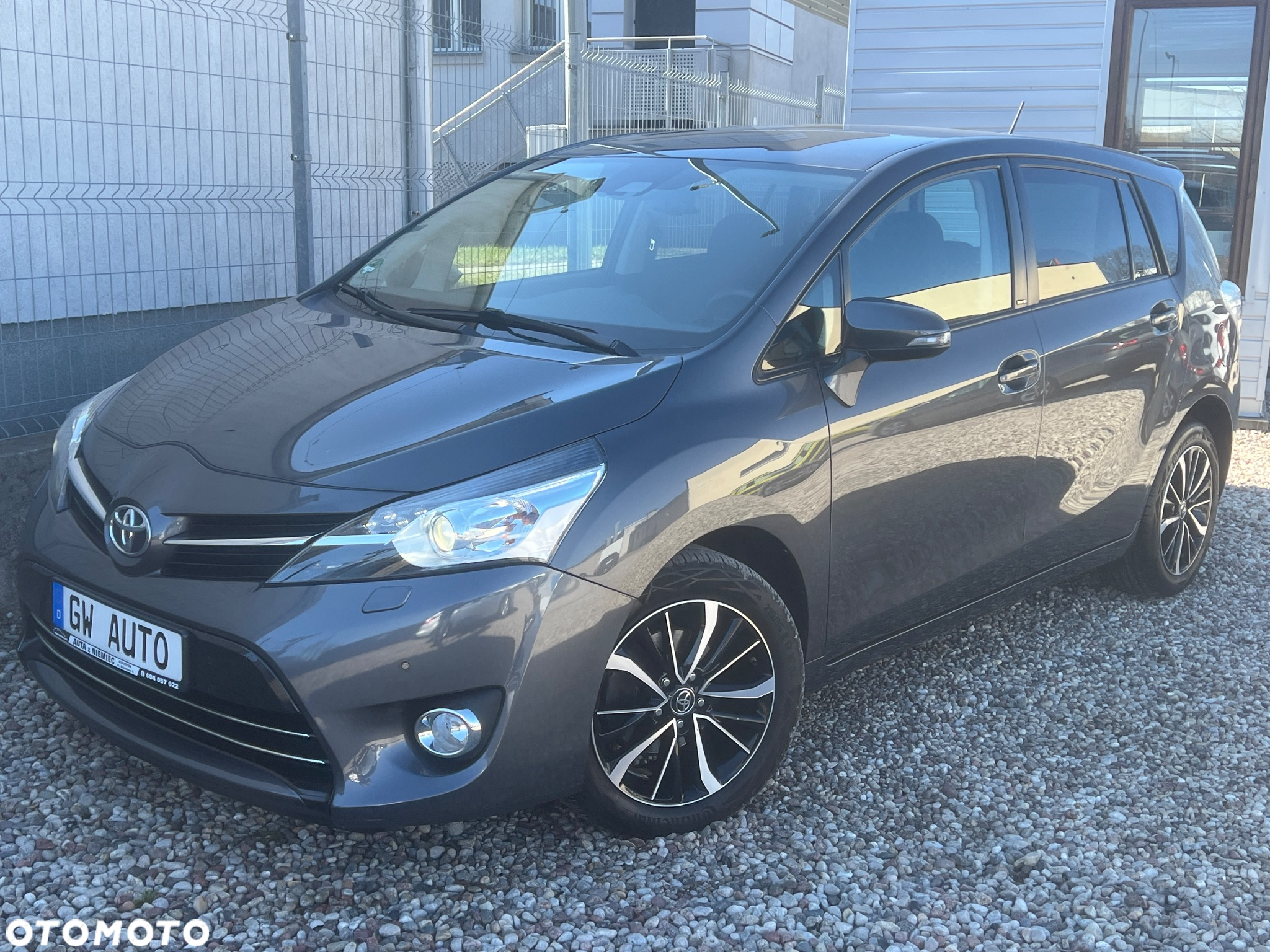 Toyota Verso - 8