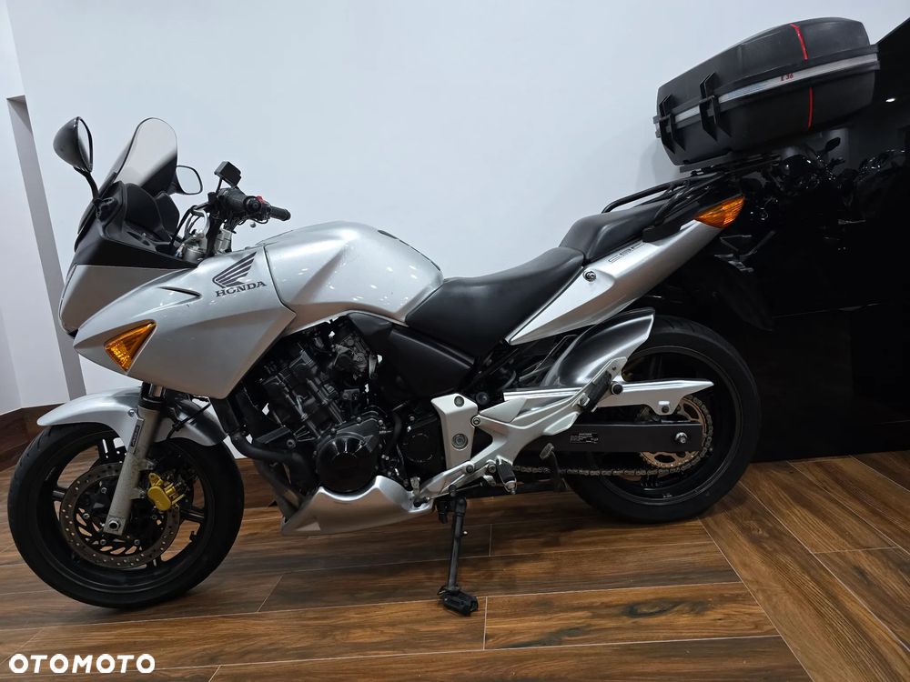 Honda CBF - 11
