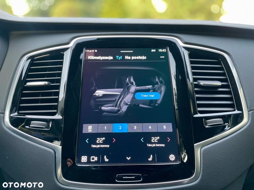 Volvo XC 90 T8 AWD Plug-In Hybrid Plus Dark 7os - 23