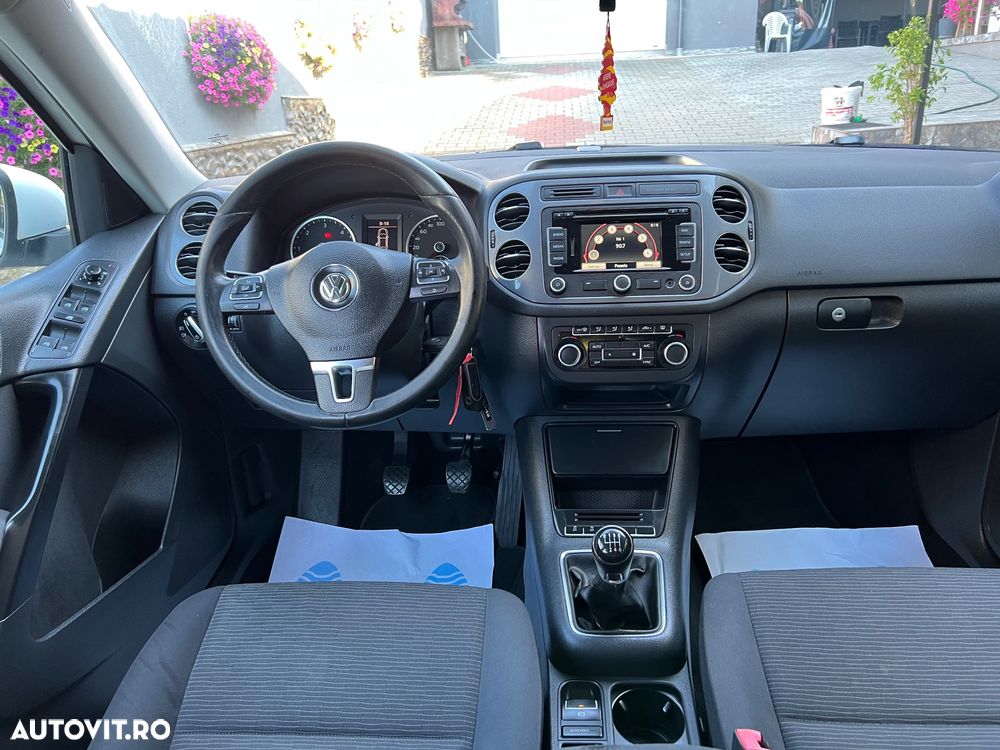 Volkswagen Tiguan 2.0 TDI DPF BlueMotion Technology Trend & Fun - 16