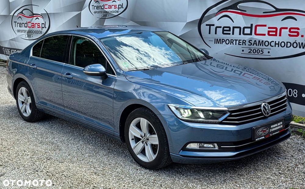 Volkswagen Passat 2.0 TDI (BlueMotion Technology) Highline - 14
