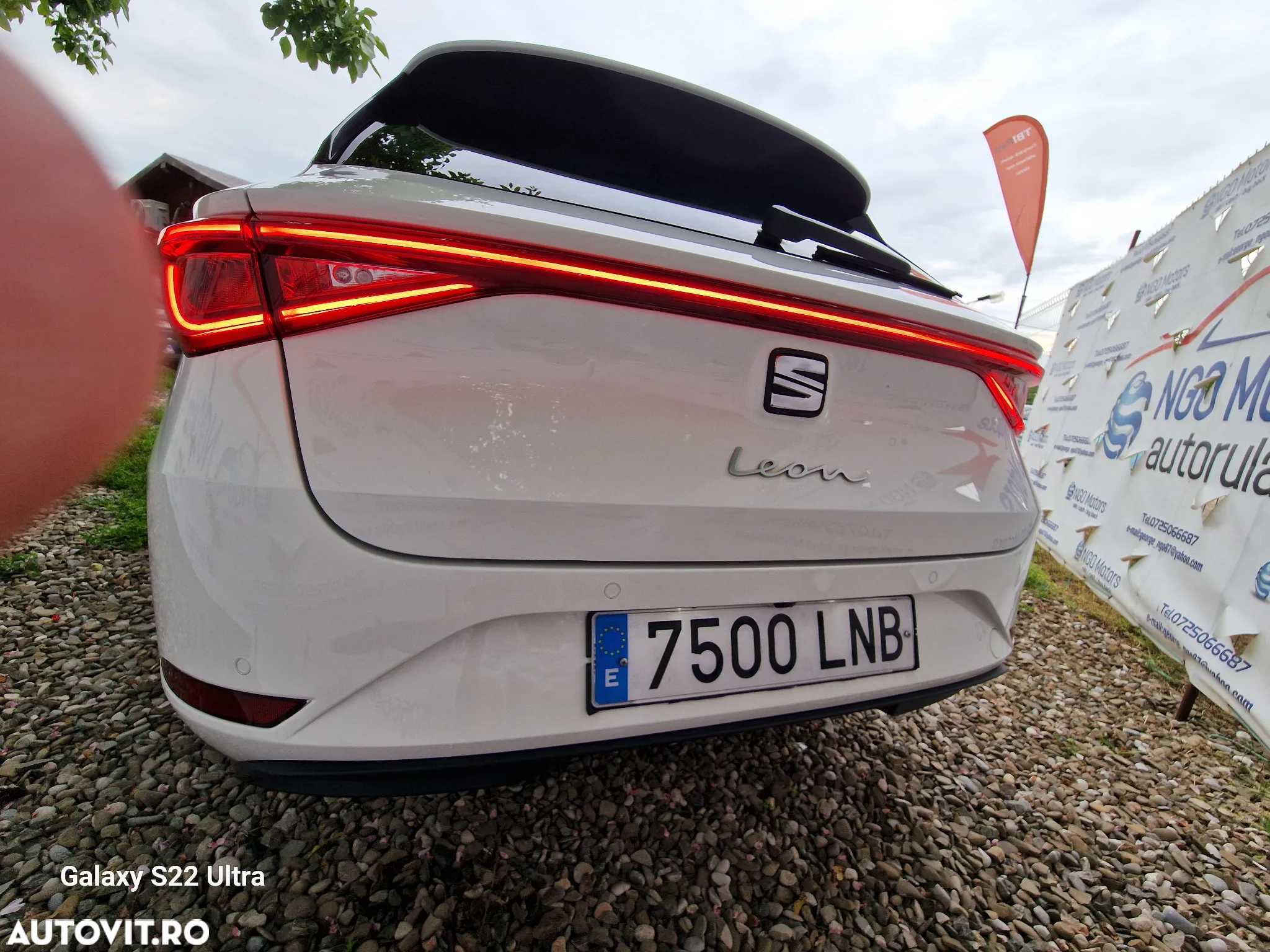 Seat Leon Sportstourer 2.0 TDI DSG Style Edition - 22