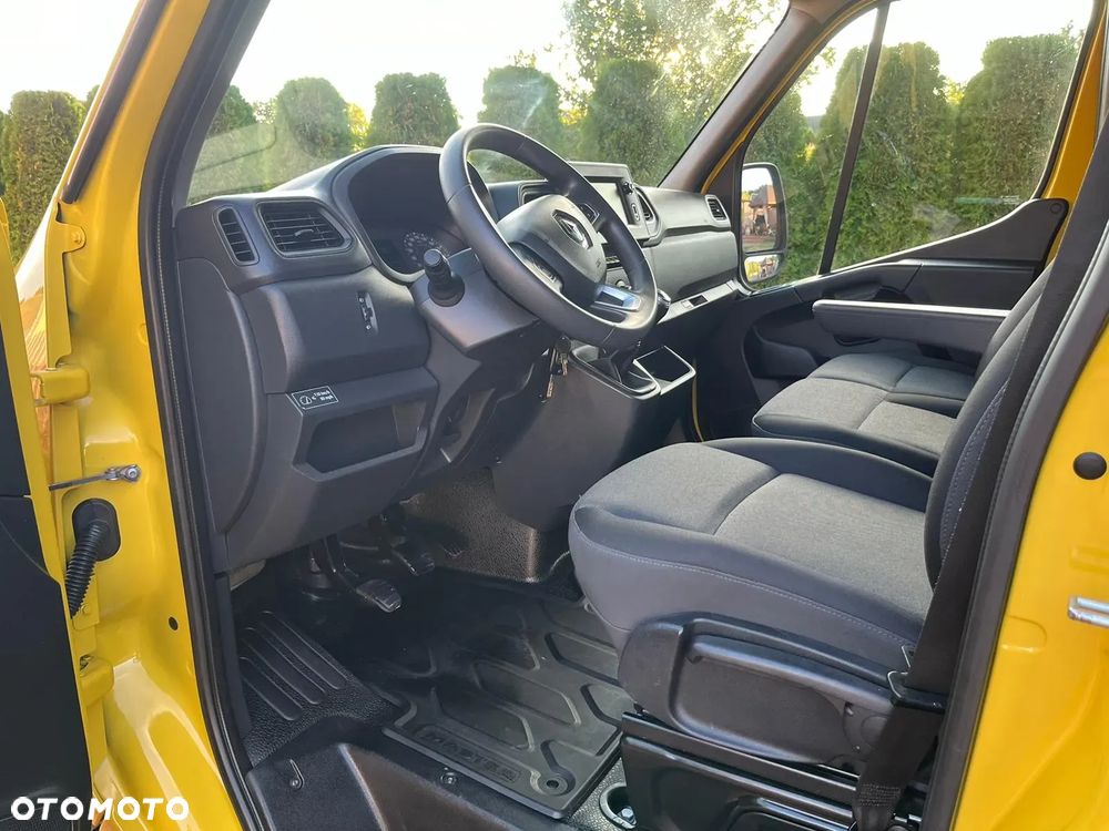 Renault Master - 18