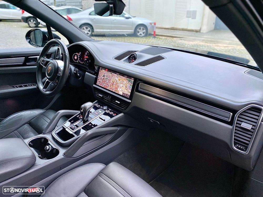 Porsche Cayenne S - 33