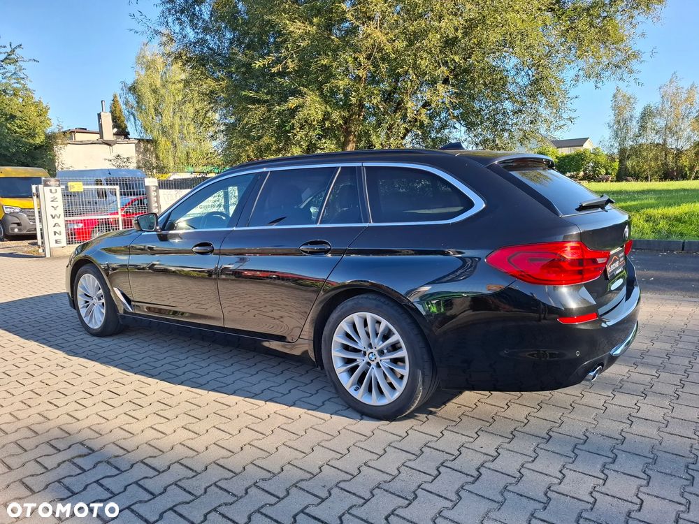 BMW Seria 5 518d Luxury Line - 36