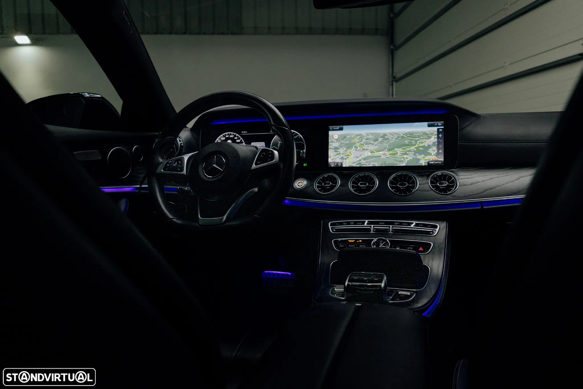 Mercedes-Benz E 220 d Coupe 9G-TRONIC Night Edition - 20