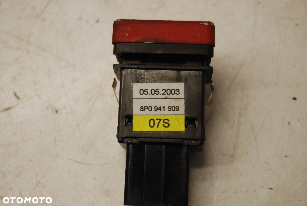 PRZEŁĄCZNIK AWARYJNYCH 8P0941509 AUDI A3 8P - 5