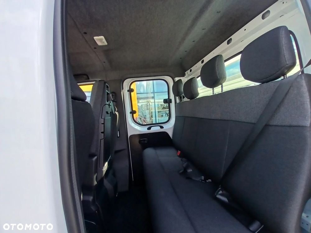 Renault Master podwójna kabina - 11