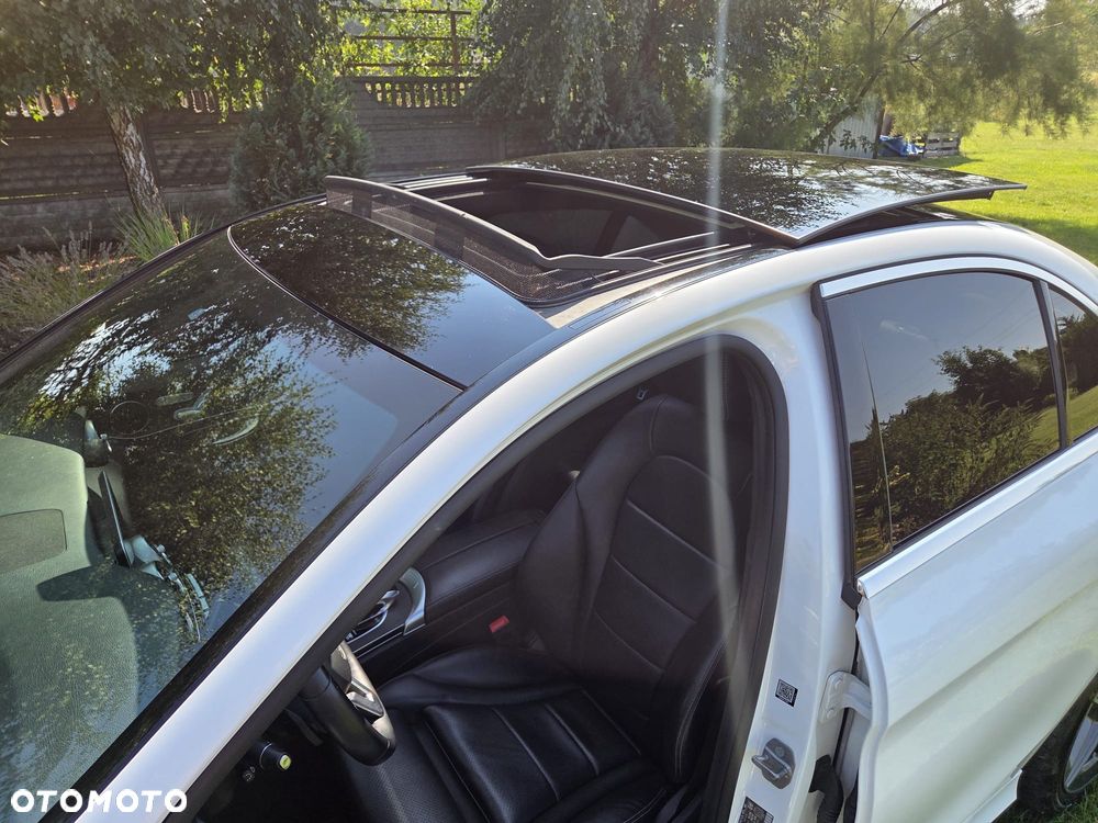 Mercedes-Benz Klasa C 300 T 4Matic 9G-TRONIC AMG Line - 6