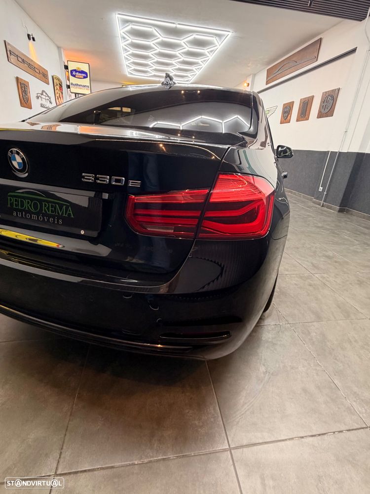 BMW 330 e iPerformance Line Luxury - 16