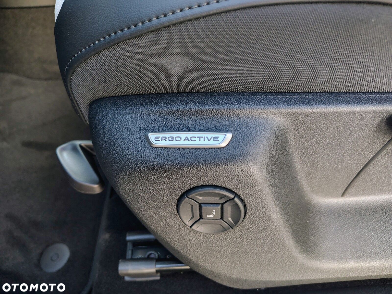 Volkswagen Tiguan - 16