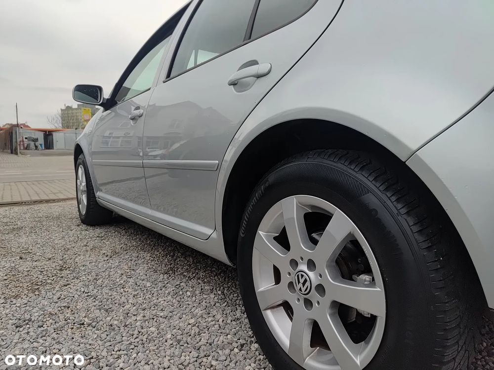 Volkswagen Golf - 9