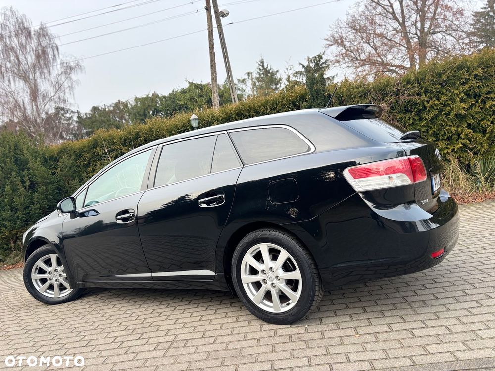 Toyota Avensis Touring Sports 1.8 Multidrive S Executive - 11