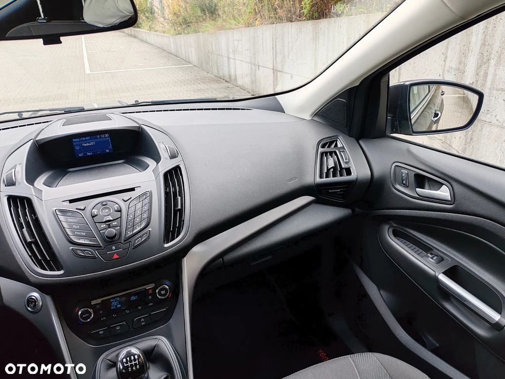 Ford Kuga 1.5 EcoBoost 2x4 Business Edition - 16