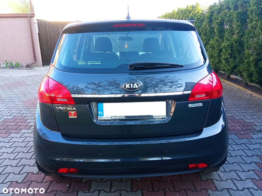 Kia Venga 1.6 L - 4