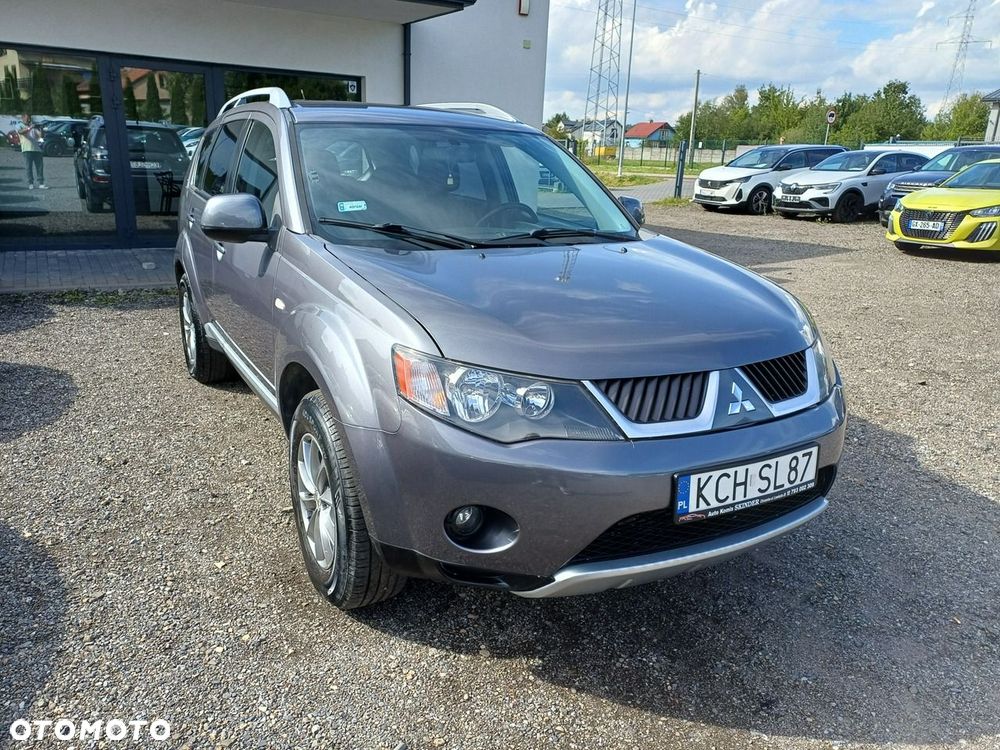 Mitsubishi Outlander - 9