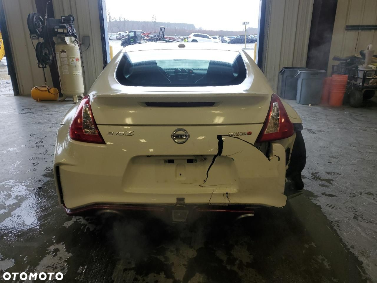 Nissan 370 Z - 3