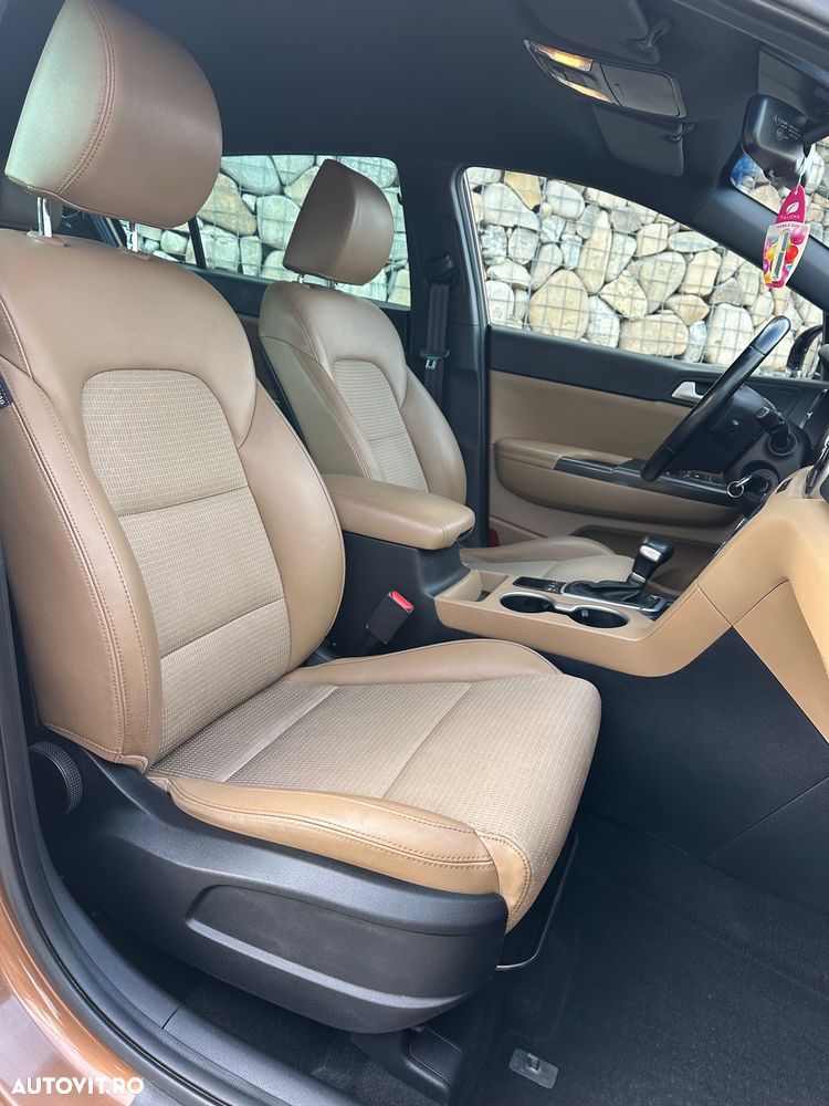 Kia Sportage 1.7 DSL 7DCT 4x2 Style - 10