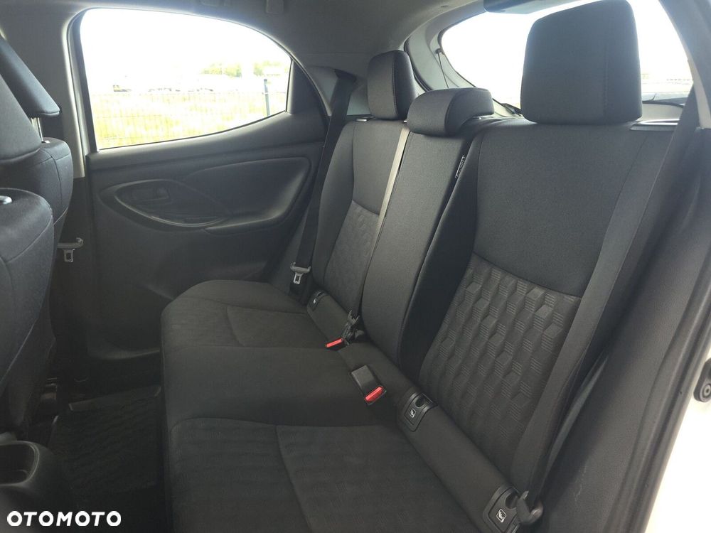 Toyota Yaris 1.5 Comfort - 28