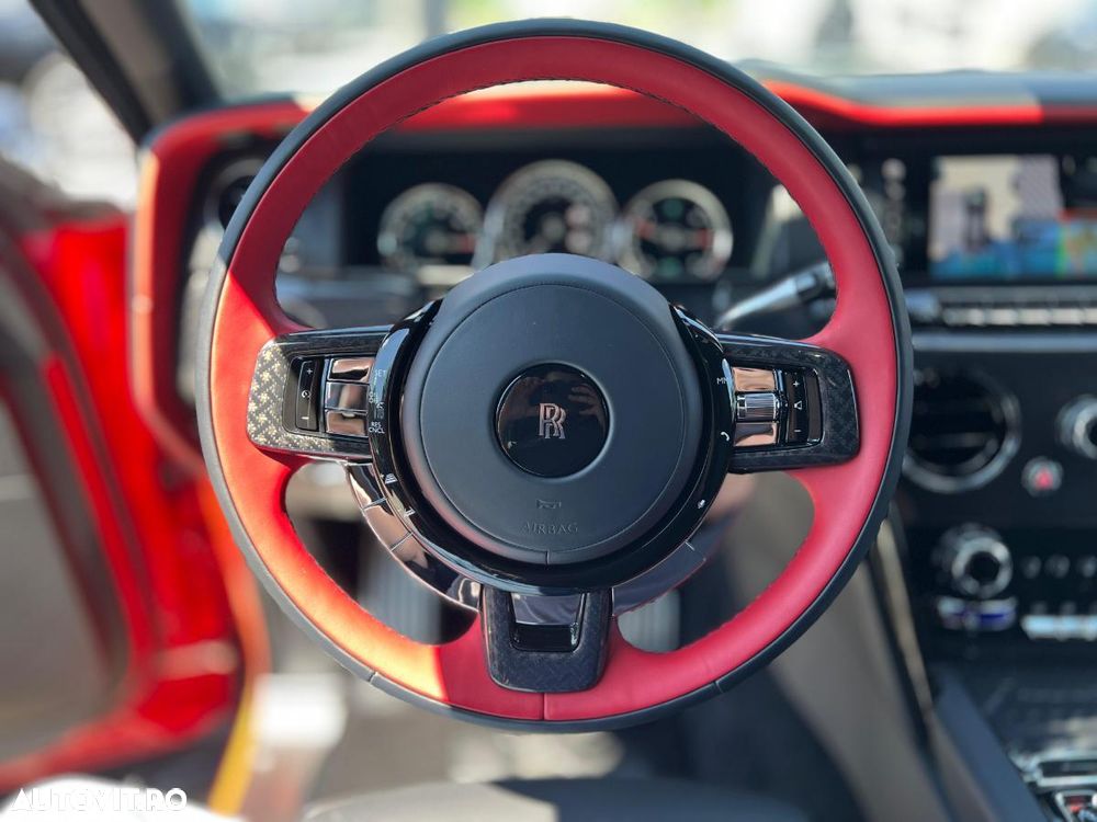 Rolls-Royce Cullinan - 13