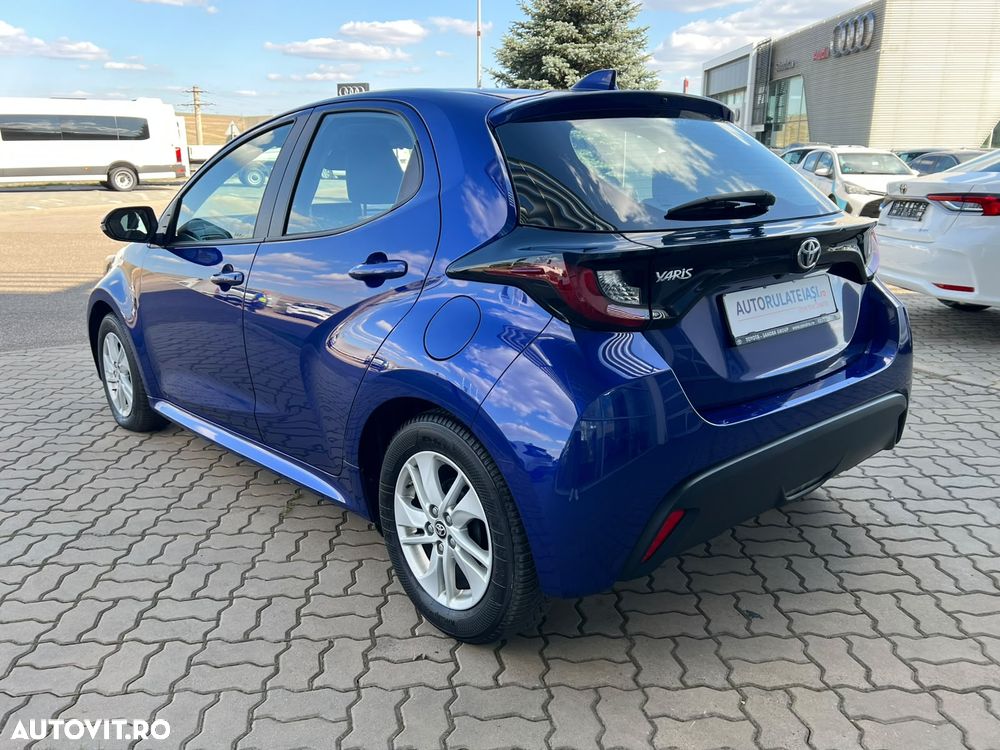 Toyota Yaris 1.5 L Dynamic - 6