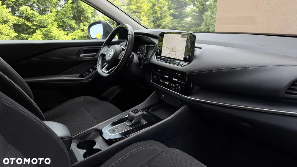 Nissan Qashqai 1.3 DIG-T N-Connecta DCT - 17