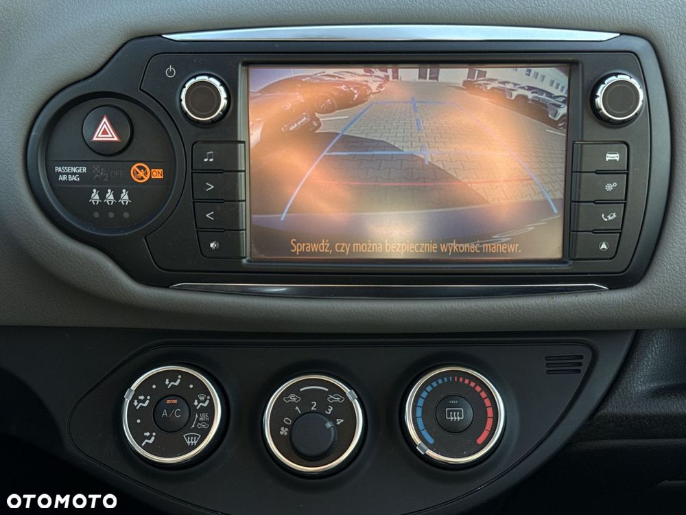 Toyota Yaris - 16