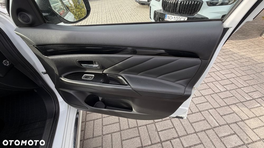 Mitsubishi Outlander 2.4 4WD Diamant+ - 28