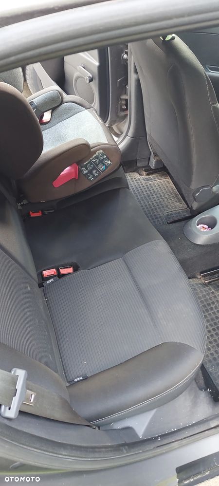 Renault Clio 1.2 16V TCE Alize - 19