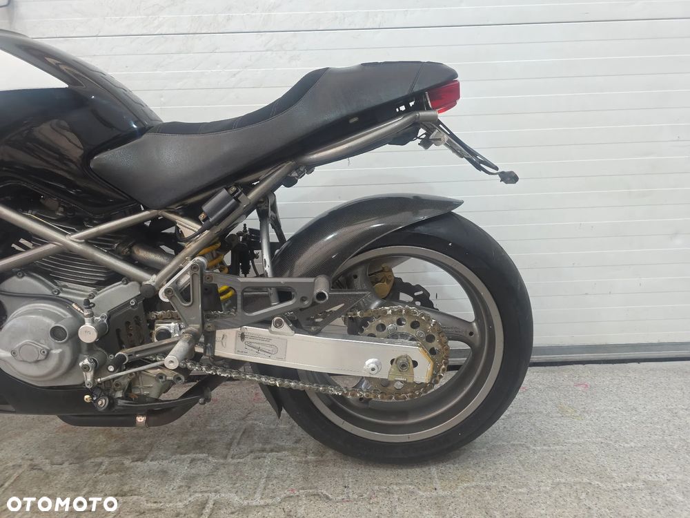 Ducati Monster - 11