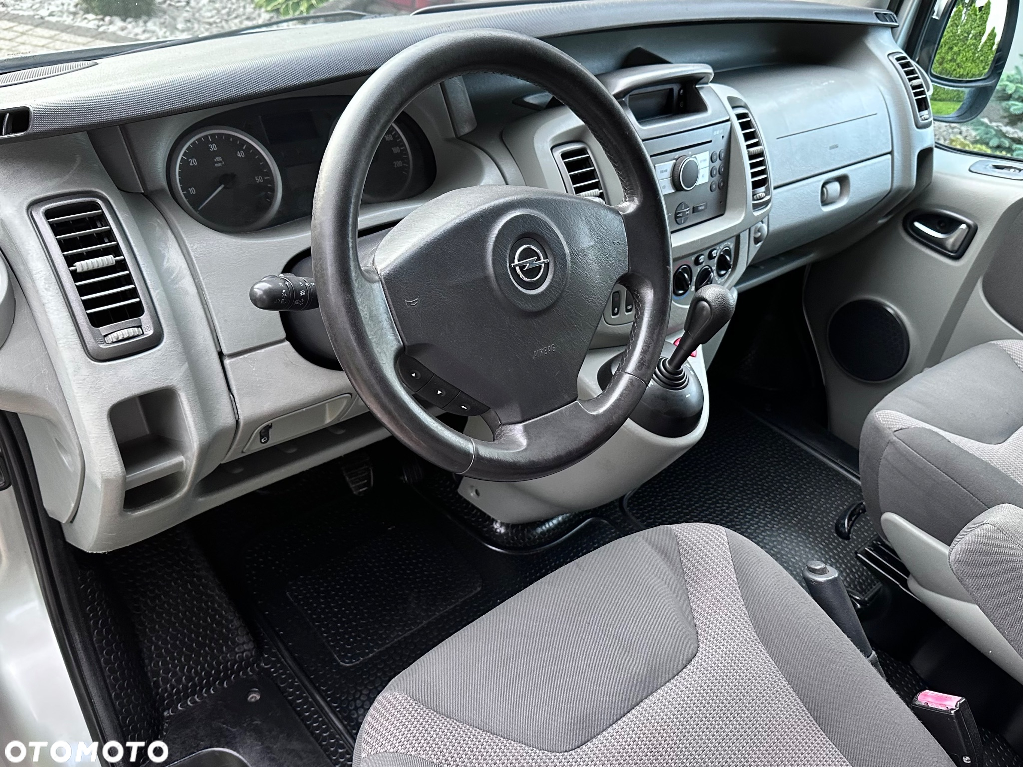 Opel Vivaro 2.5 CDTI L1H1 (Tecshift) Easytronic Life Cosmo - 14