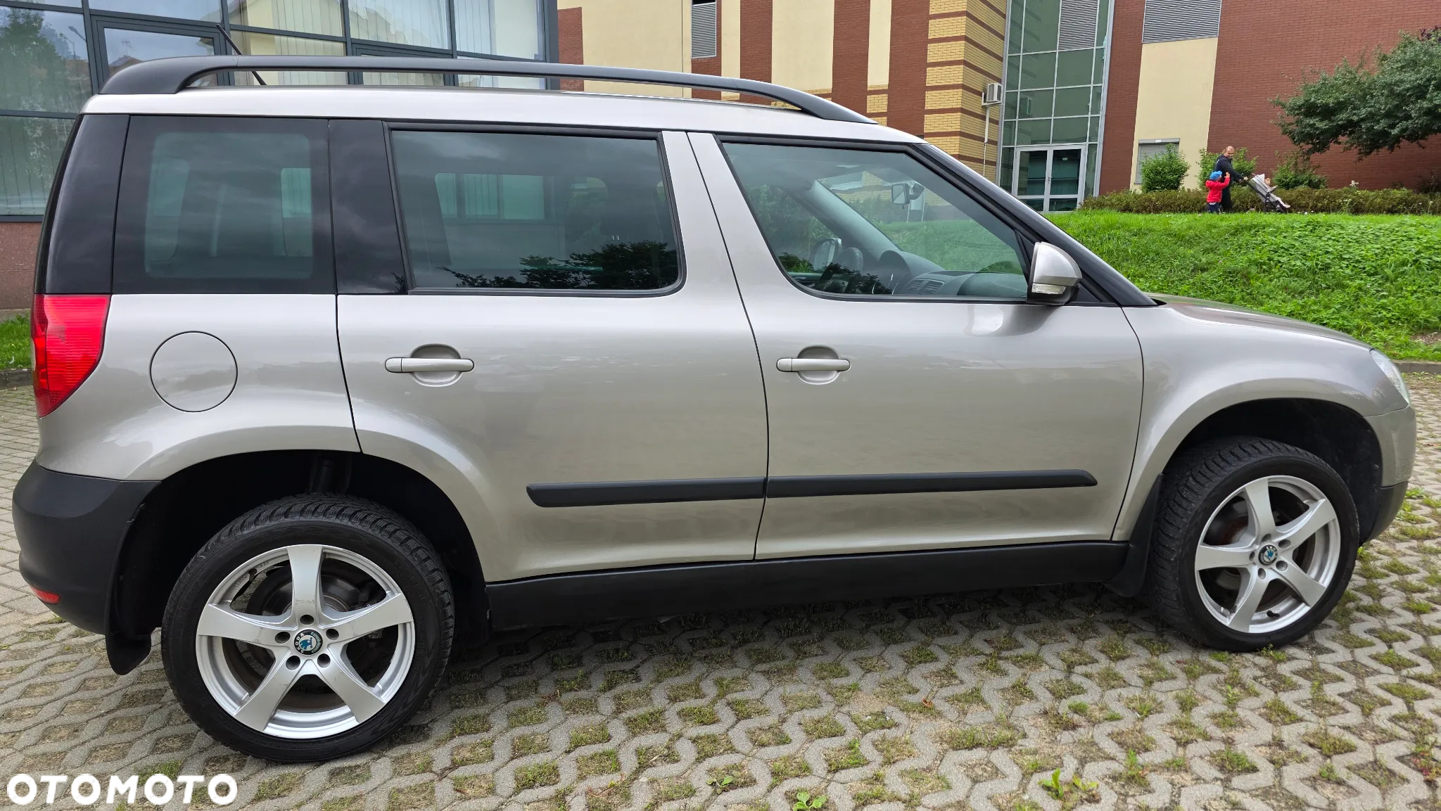 Skoda Yeti 1.2 TSI Active DSG - 8