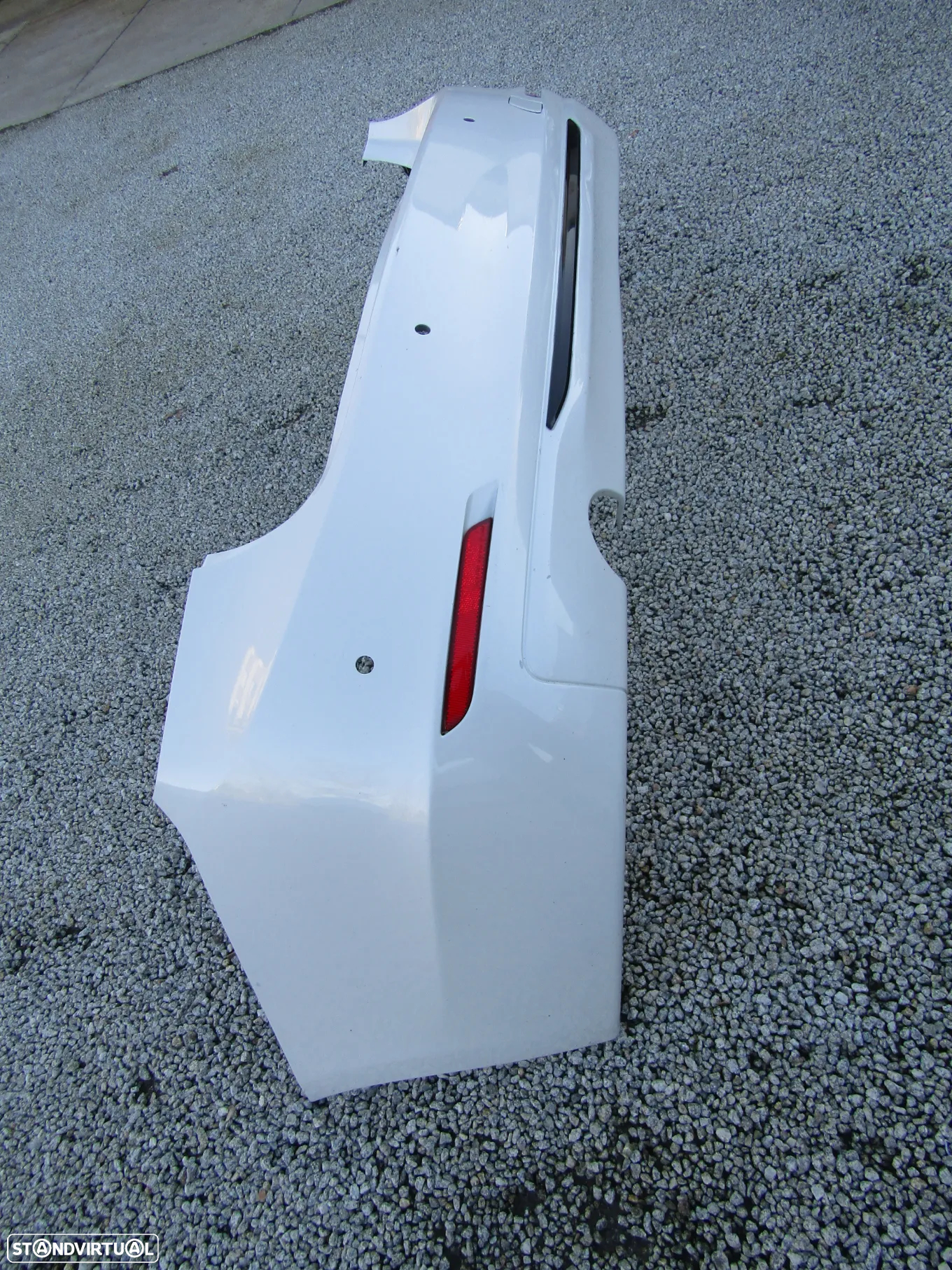 Para-choques tras  BMW F30 LIN (original) em bom estado - 2