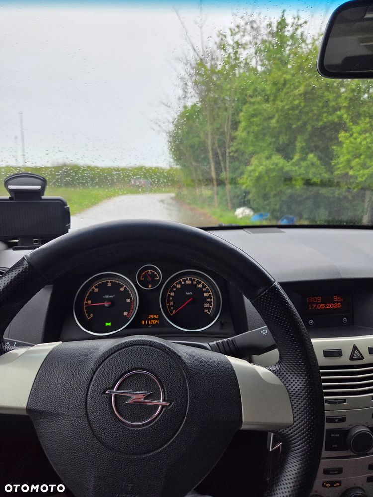 Opel Astra - 17