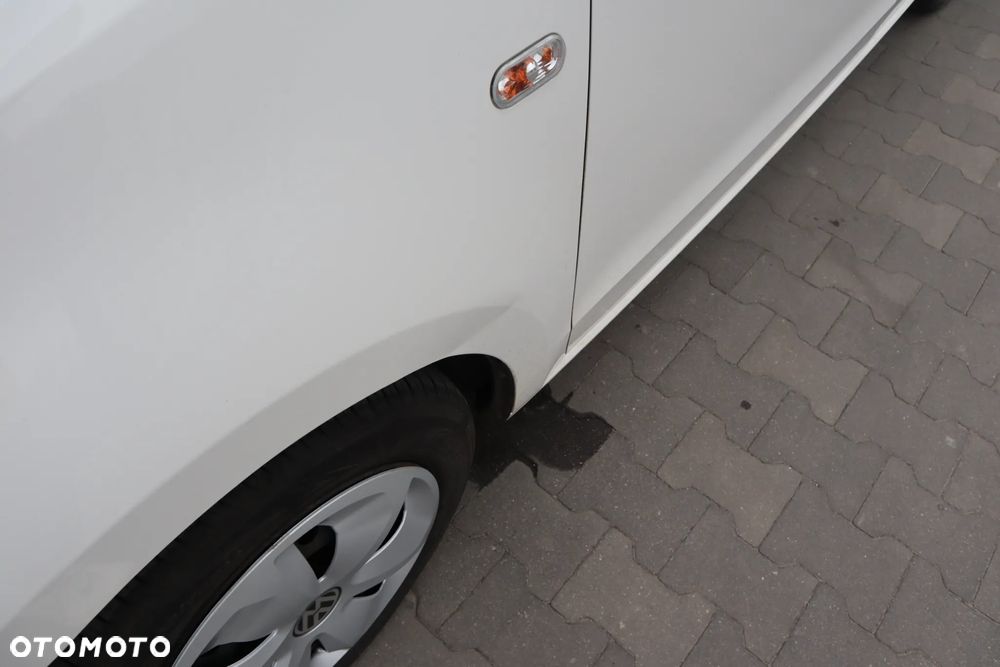 Volkswagen up! 1.0 move - 24