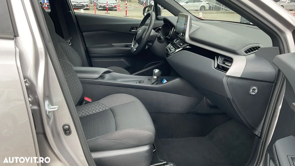 Toyota C-HR 1.8 HSD 122 CP 4x2 CVT Core - 14