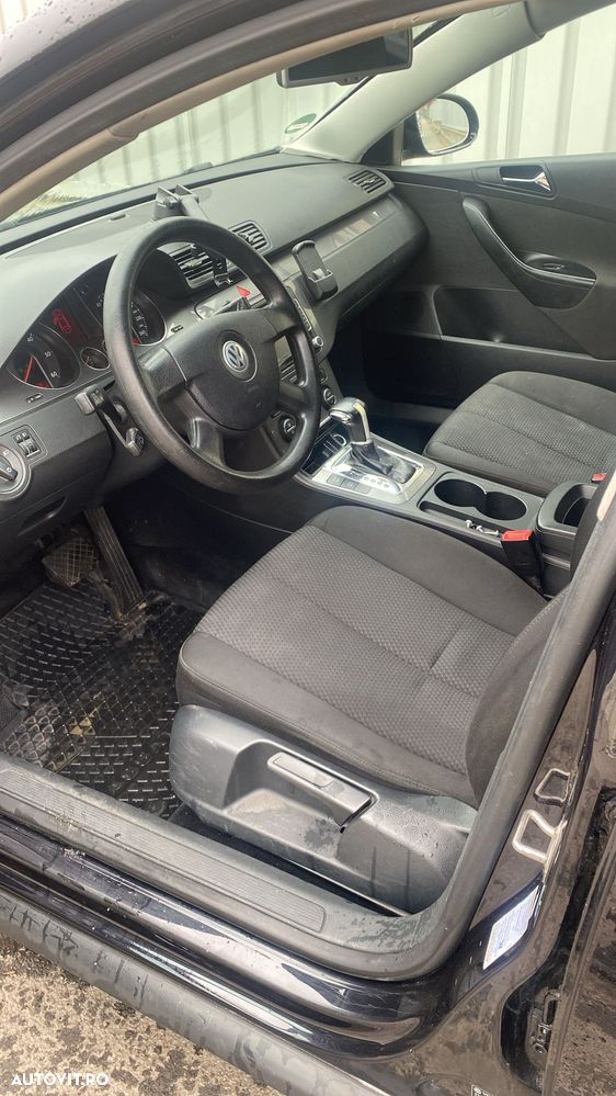 Volkswagen Passat Variant 2.0 TDI DPF DSG Highline - 6