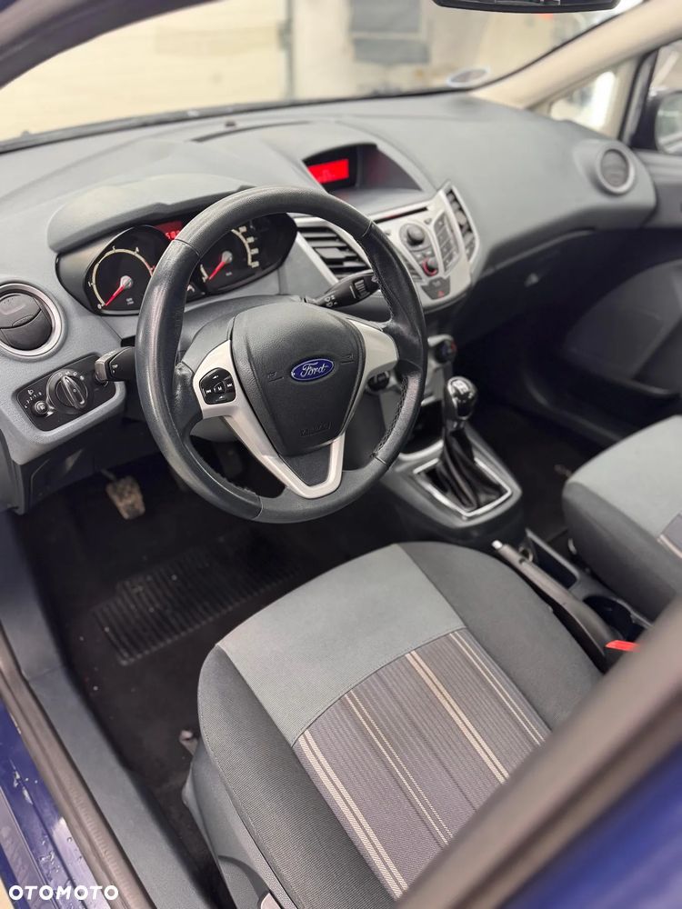 Ford Fiesta - 8