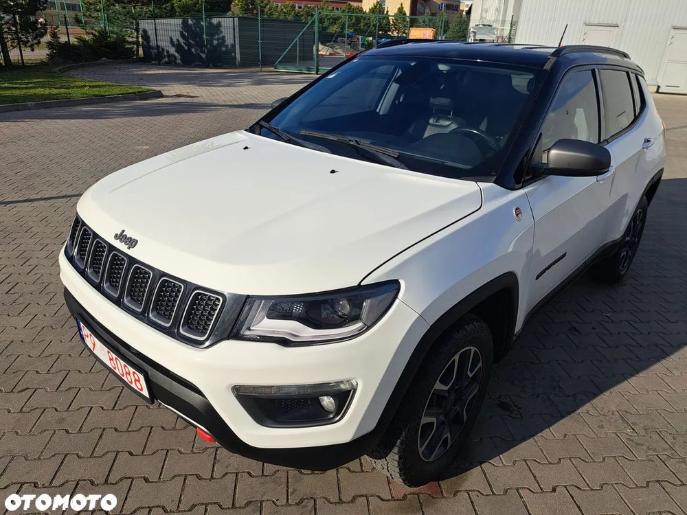 Jeep Compass - 1