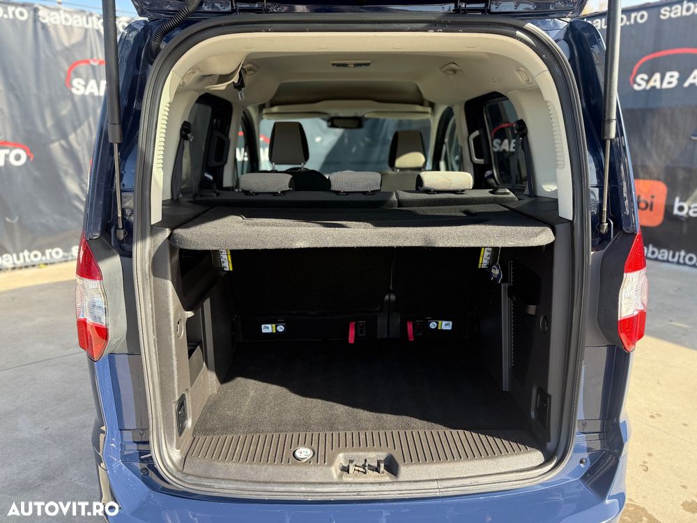Ford Tourneo Courier 1.0 EcoBoost Titanium - 19