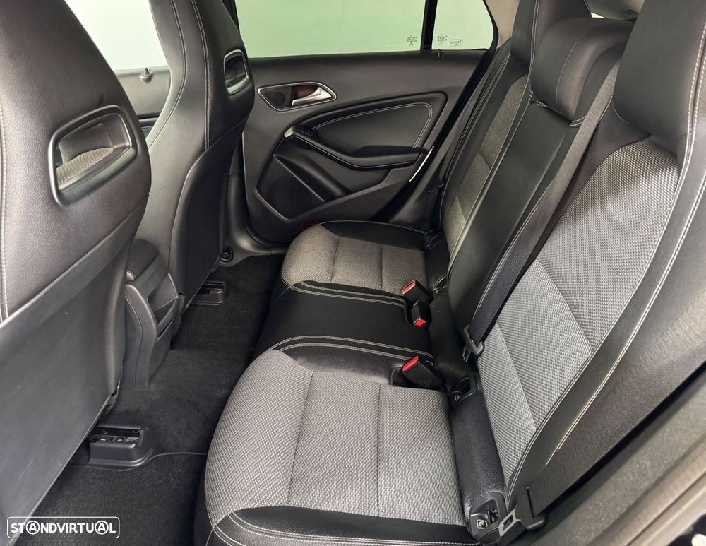 Mercedes-Benz CLA 180 d Shooting Brake Urban - 16