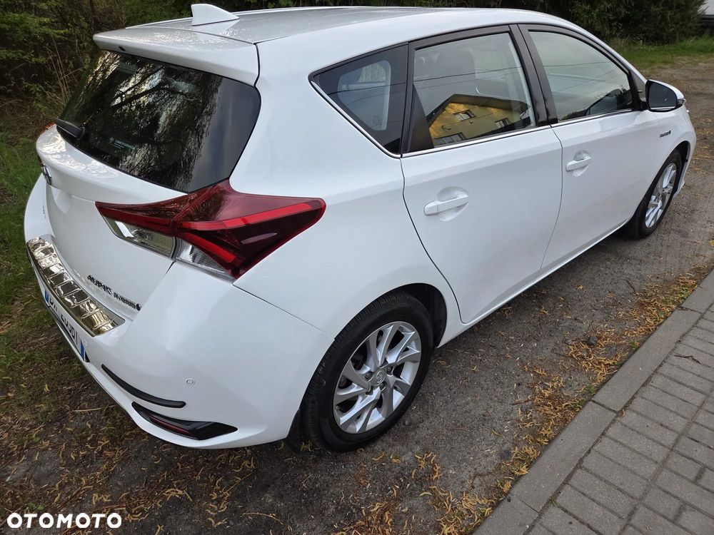 Toyota Auris - 11