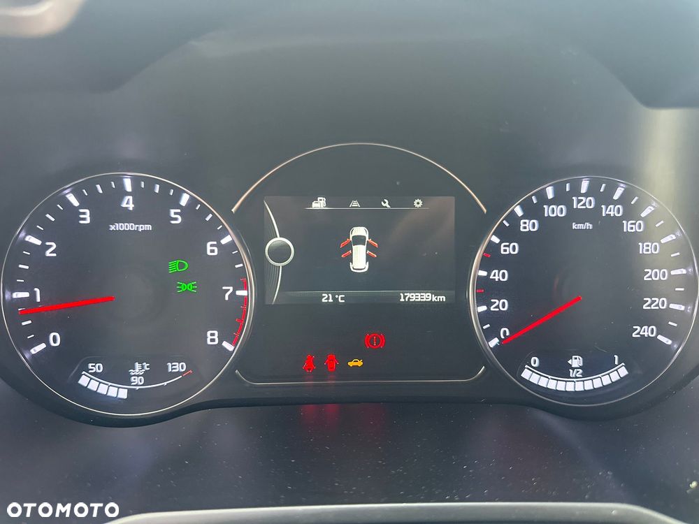 Kia Carens 2.0 GDI XL - 9