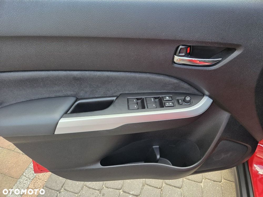 Suzuki Vitara - 11